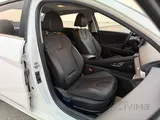 Hyundai Elantra 2024 - 1.5L, Under Warranty